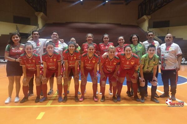 Hernandarias y Coronel Oviedo van por el título del Nacional femenino