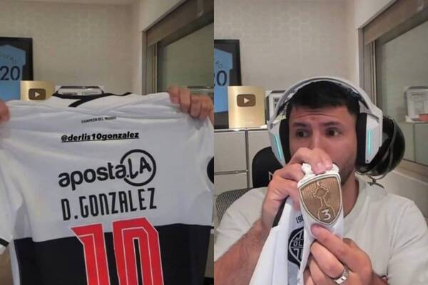 Crónica / “Está cheta” la nueva camiseta olimpista del “Kun” Aguero