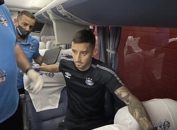 ¡Escándalo en la previa Inter-Grêmio! El paraguayo Mathías Villasanti terminó en el hospital