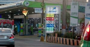 La Nación / Combustible: otra suba obligaría al BCP a tomar más medidas que afectarán la economía, advierten