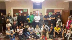 Futbolistas brasileños dejan Kiev y un jugador de futsal es olvidado en el hotel