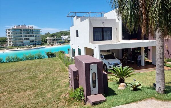 Antidrogas intervienen residencias de verano ante sospecha de lavado - Nacionales - ABC Color
