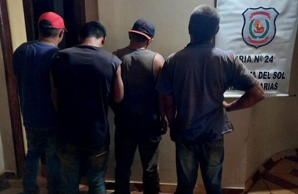 Cuatro detenidos tras atropellar barrera de control - ABC en el Este - ABC Color
