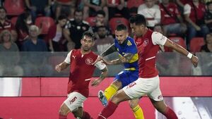Independiente y Boca empatan en un partido pasado por agua