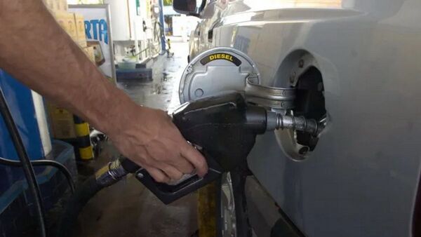 Suba de combustibles: ¿Cómo impacta en el bolsillo del trabajador?