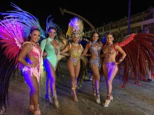 Brillante segunda noche del carnaval en Encarnación - Nacionales - ABC Color