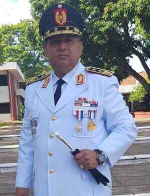 Director de Policía del Alto Paraná felicitó a agentes por excelente trabajo en San Cristóbal - La Clave