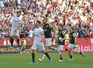 El Sevilla no quiere dejar solo al Real Madrid y frena en seco al Betis - Fútbol Internacional - ABC Color
