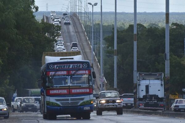 Éxodo ciudadano hacia Nanawa en busca de combustible más barato