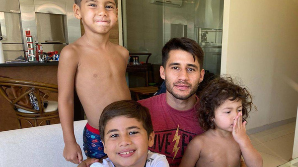 Crónica / En su cumple, recordó a "Vita": "Para serles sincero, no estoy del todo feliz"