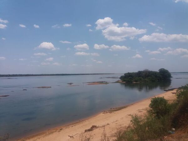 Dragado del río Paraná no se inicia, pese a que ya no se puede navegar - Nacionales - ABC Color