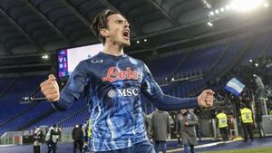 Napoli gana a Lazio y es nuevo líder de la Serie A