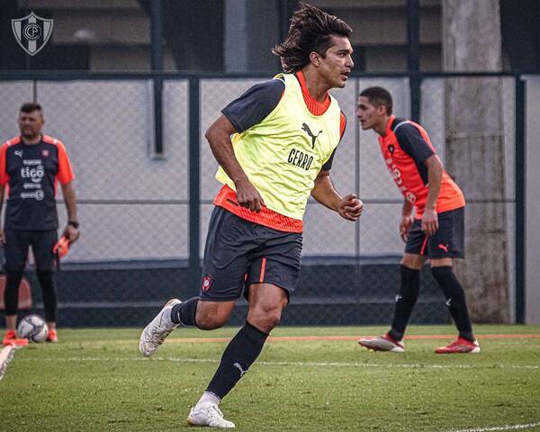 Marcelo Moreno está siendo llevado de a poco para adaptarse al equipo, señala Chiqui