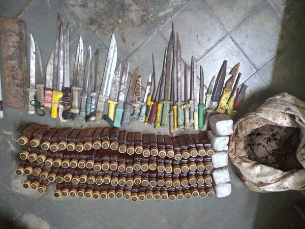 Requisan puñales y botellas de caña en penal de Misiones