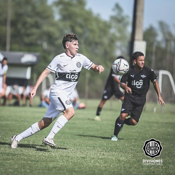 Libertad queda solo en la cima de la Sub 17 - Fútbol - ABC Color