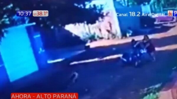 A jarrazo mujer se enfrentó a asaltantes en CDE | Noticias Paraguay