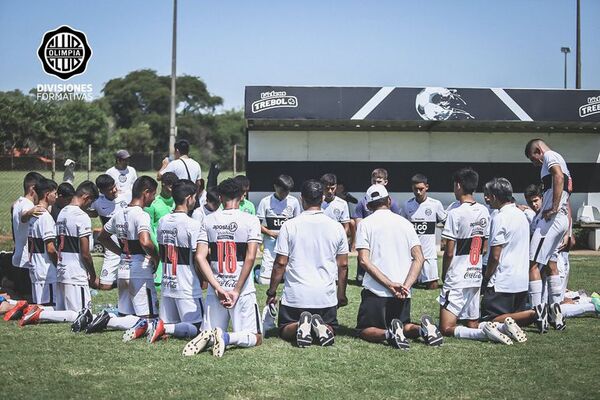 Sub 15: Olimpia con puntaje perfecto - Fútbol - ABC Color