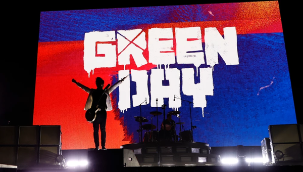 Green Day cancela su concierto en Rusia: “no es momento para shows de rock”