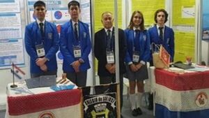 Estudiantes paraguayos se destacan en feria científica en Dubái
