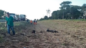 Buscan a un conductor que chocó y mató a un motociclista en Yby Yaú y luego huyo