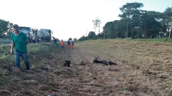Buscan a un conductor que chocó y mató a un motociclista en Yby Yaú y luego huyo