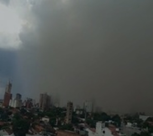 ¡De película! Tormenta de humo arrasa en Asunción y Central - Paraguay.com