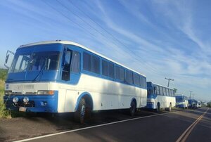 Suman 10 buses abandonados en Curuguaty - ADN Digital
