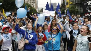 Miles de personas rechazan aborto hasta 6 meses de gestación en Colombia