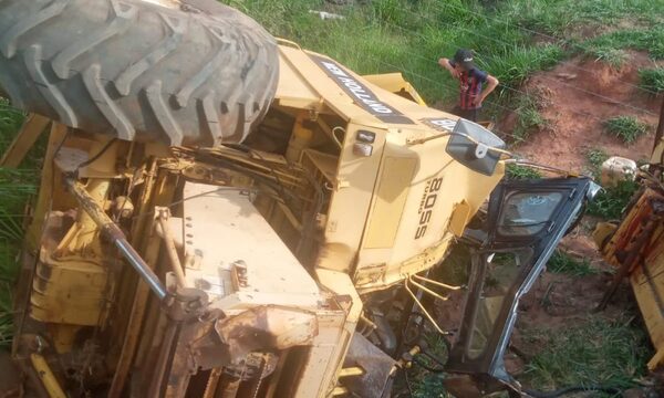 Menor muere al accidentarse con trilladora que conducía