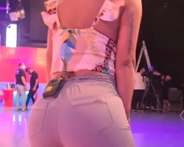 “Larissa, estoy grabando tu cu…” (VIDEO)