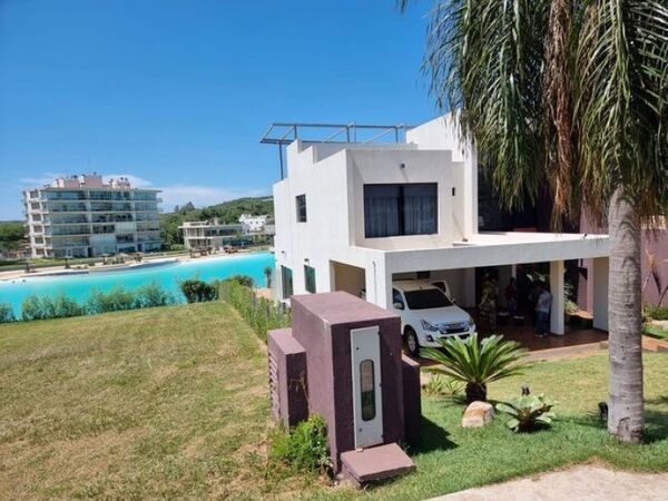 Lujosa vivienda vendida a supuesto narco no aparece en DJ de diputado