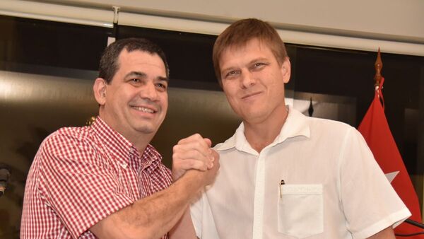 Hugo Velázquez elige a Juan Manuel Brunetti como su dupla presidencial