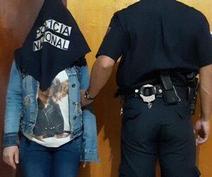 Capturan a buscada por maltrato a menores