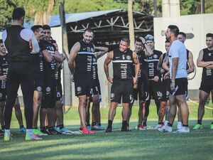 Olimpia: entrenamiento matutino y viaje para la revancha de la Fase 2 - Olimpia - ABC Color