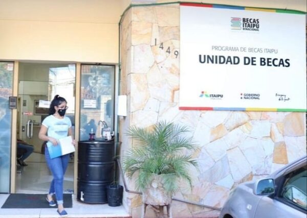 Becas Itaipu: ya está disponible la lista oficial de postulantes que rendirán examen