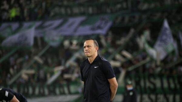 Atlético Nacional se queda sin técnico a dos días de medirse a Olimpia