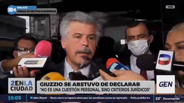 Crónica / “Arranca la carrera como caballo y termina como burro”, he'i abogado de HC por Giuzzio