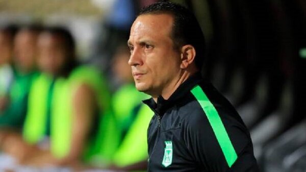Atención Olimpia: Atlético Nacional se queda sin entrenador | Noticias Paraguay