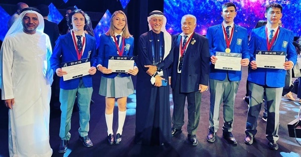 Jóvenes paraguayos se hacen con medalla de oro en Expo Ciencias Dubái