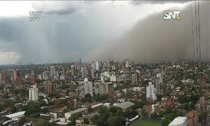 Lunes negro: Tempestad de polvo y ceniza oscureció a casi todo el país - SNT