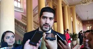 La Nación / Mauricio Espínola defiende precandidatura de Brunetti por su “foja limpia”