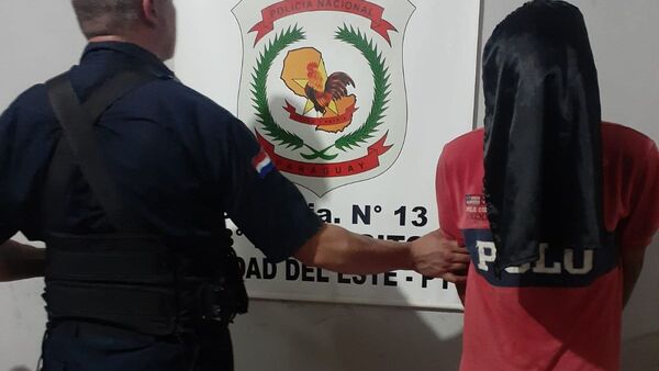Golpeó a catorceañera denunciada como desaparecida