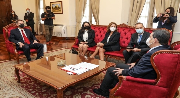 Banco Mundial continuará colaborando con Paraguay en áreas de agricultura, transporte y salud