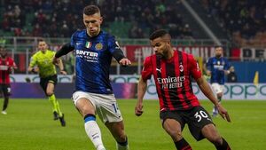 El Inter sobrevive a un Milan desacertado