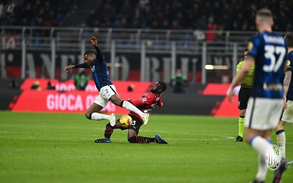 Milan e Inter igualan sin goles en la primera semifinal de la Coppa Italia