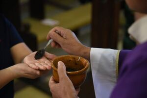 Parroquias tendrán diversos horarios de misa por el inicio de la Cuaresma - ABC en el Este - ABC Color
