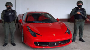 Diario HOY | Incautan en Formosa una Ferrari que iba de manera ilegal desde Asunción a Buenos Aires