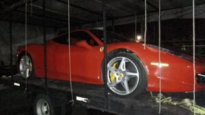 Un lujoso Ferrari con patente de Paraguay es incautado en Argentina