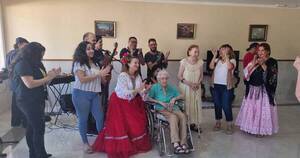 La Nación / Realizaron festival en asilo de ancianos