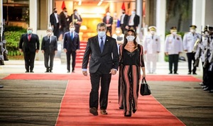 Jefe de Estado viajó a los Emiratos Árabes Unidos para participar de la Expo Dubái 2020